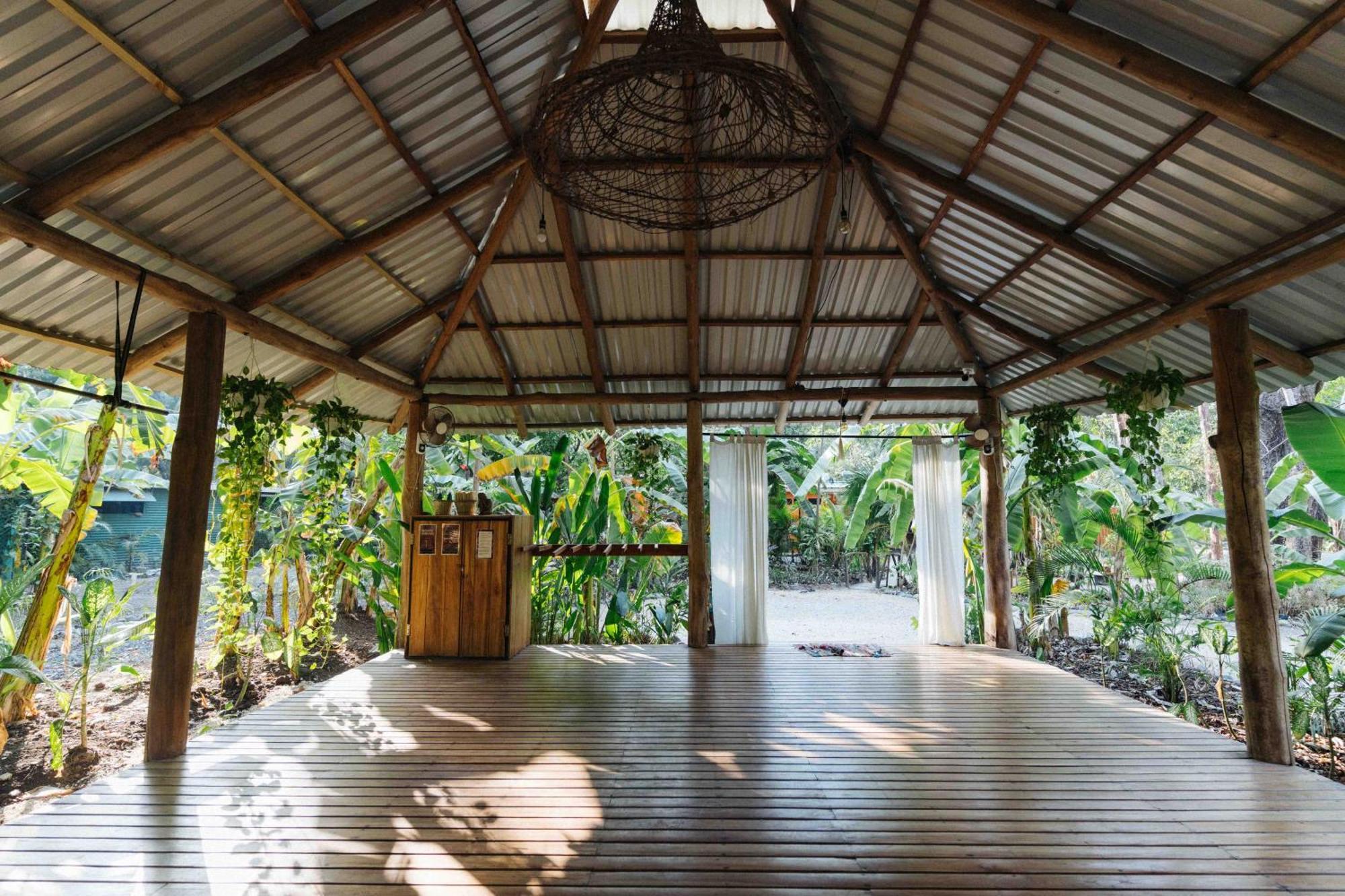 Zeneidas Surf Garden Playa Santa Teresa  Экстерьер фото