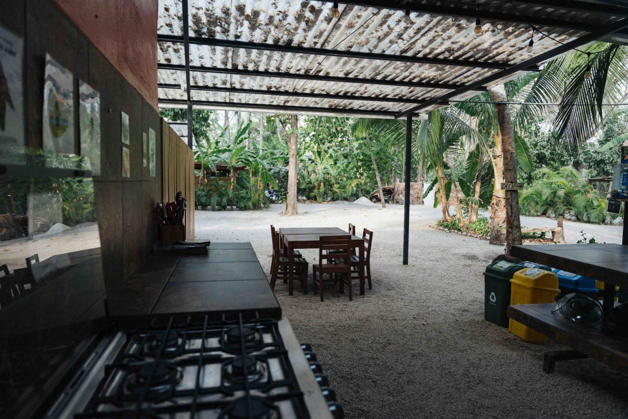 Zeneidas Surf Garden Playa Santa Teresa  Экстерьер фото