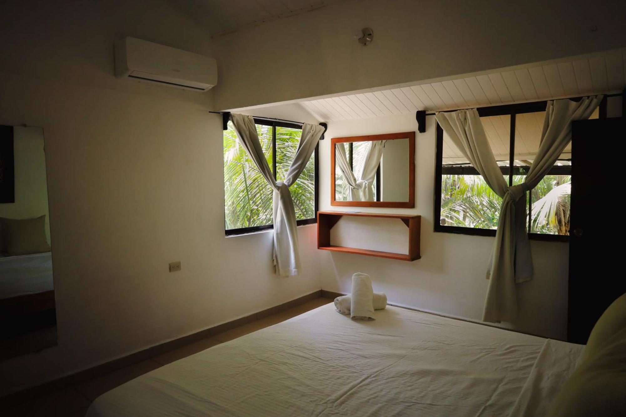 Zeneidas Surf Garden Playa Santa Teresa  Экстерьер фото